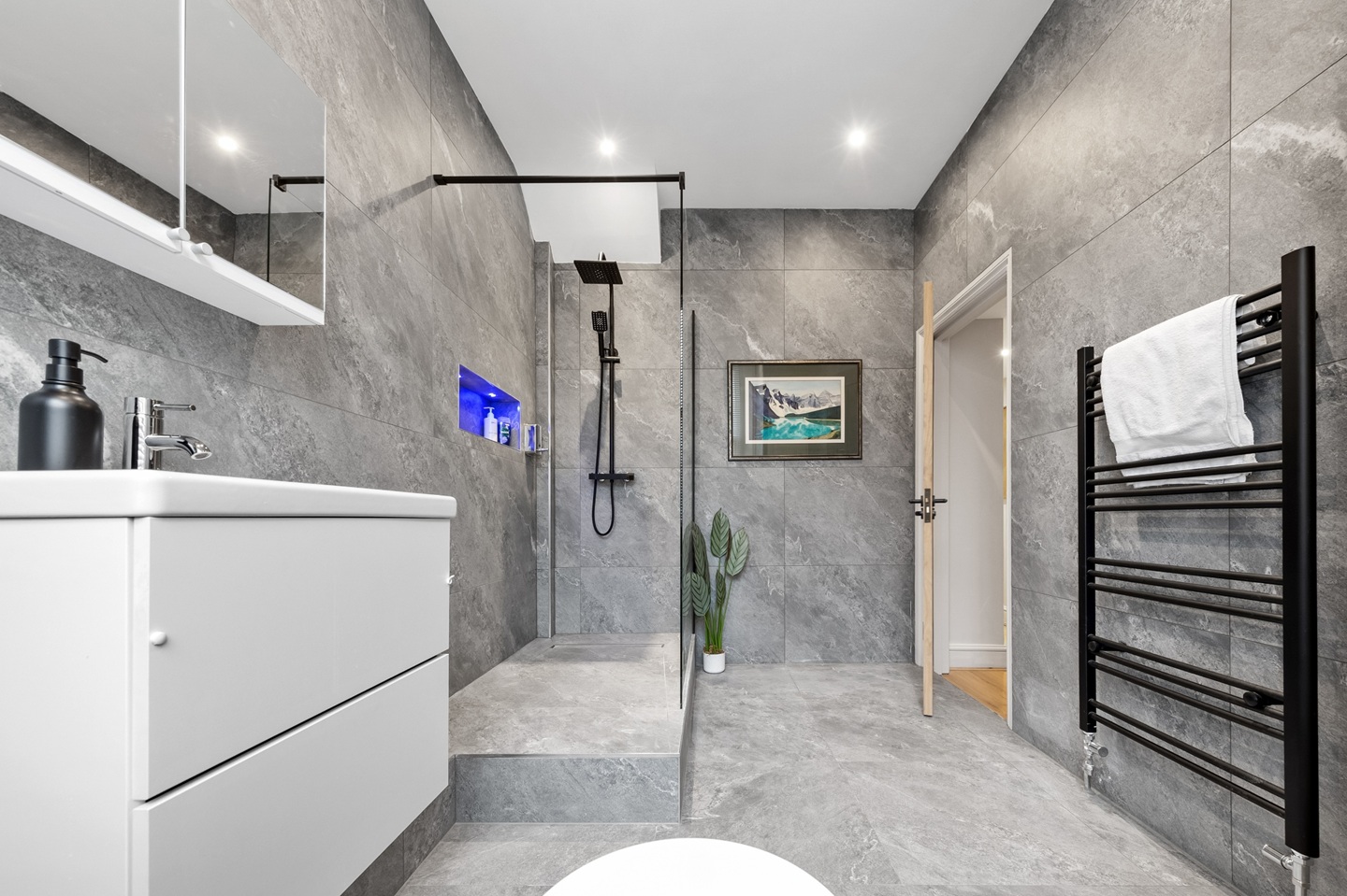 Additional image 11 of 2 Bed Flat, Elsham Road, W14, N1 7GU