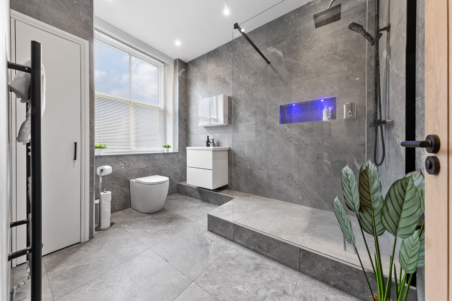 Additional image 16 of 2 Bed Flat, Elsham Road, W14, N1 7GU