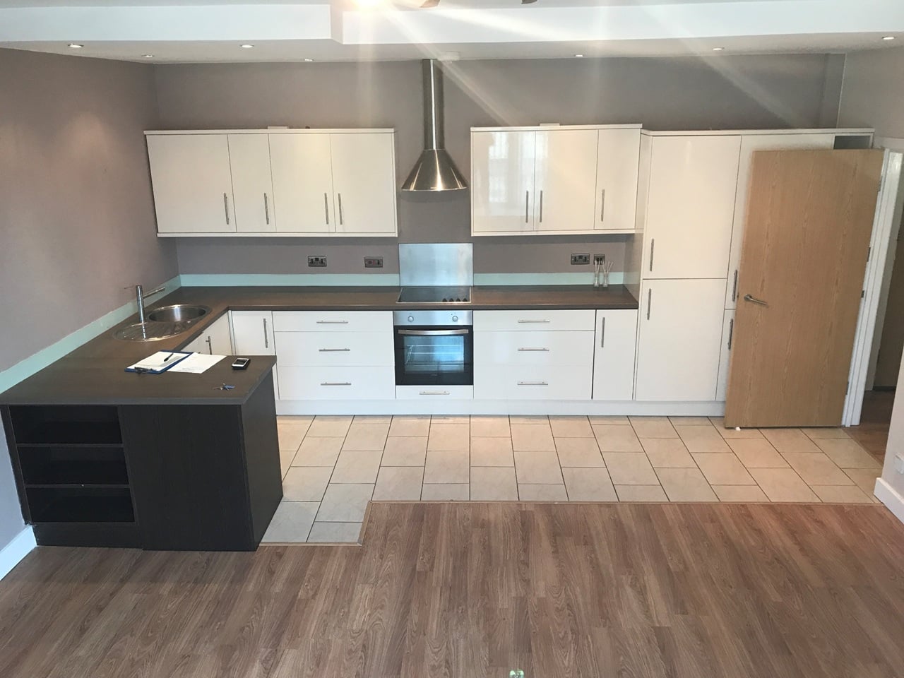 2 Bed Flat, Village Mews, CH45