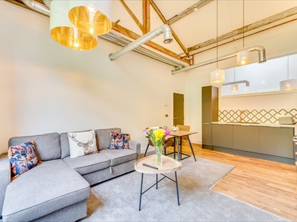 2 Bed Flat, Britannia Road, HD3