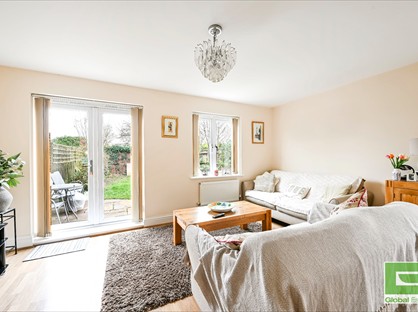 3 Bed Semi-Detached House, Willow Close, SL6