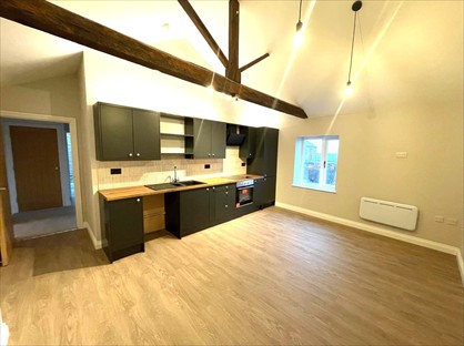 2 Bed Flat, Ropergate, WF8