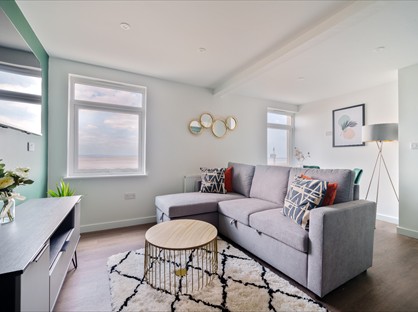 1 Bed Flat, Esplanade, TA8