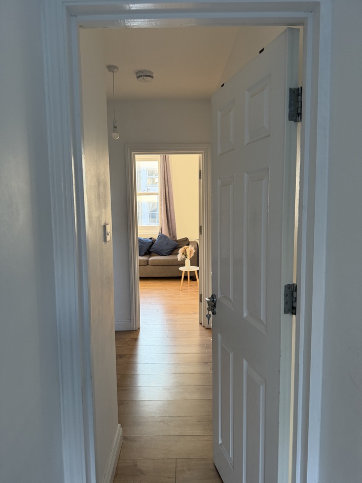 Additional image 2 of 2 Bed Flat, Breckock Road, N7, N7 0DD