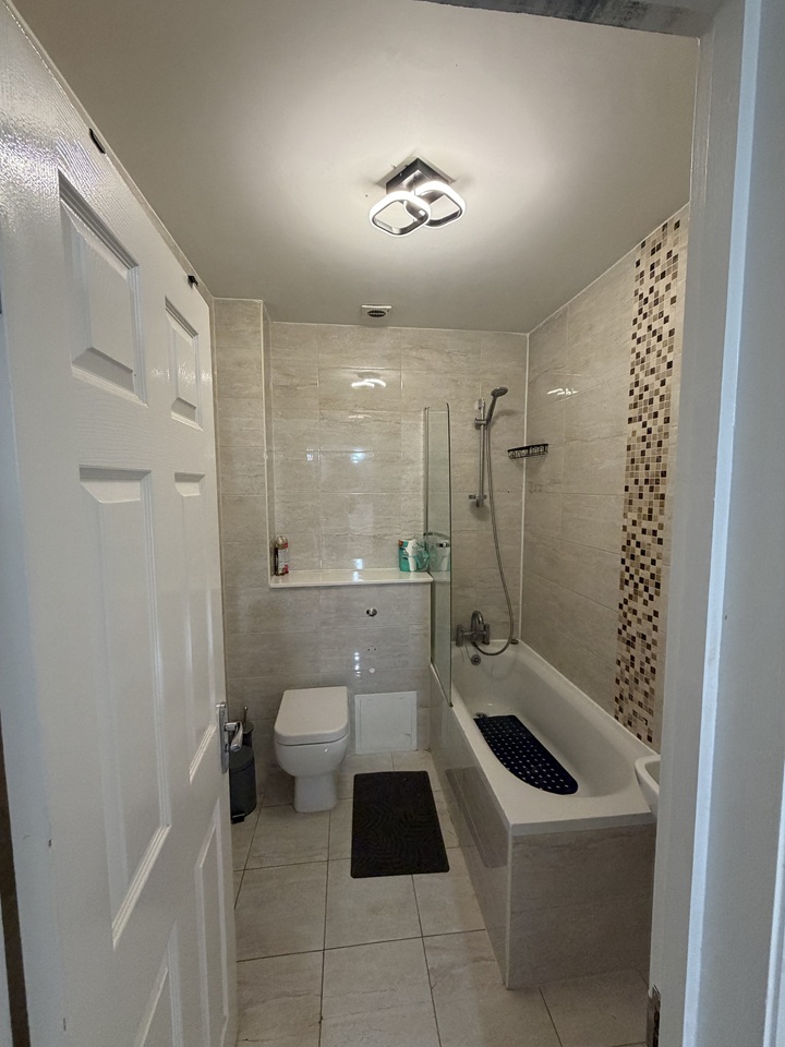 Additional image 5 of 2 Bed Flat, Breckock Road, N7, N7 0DD