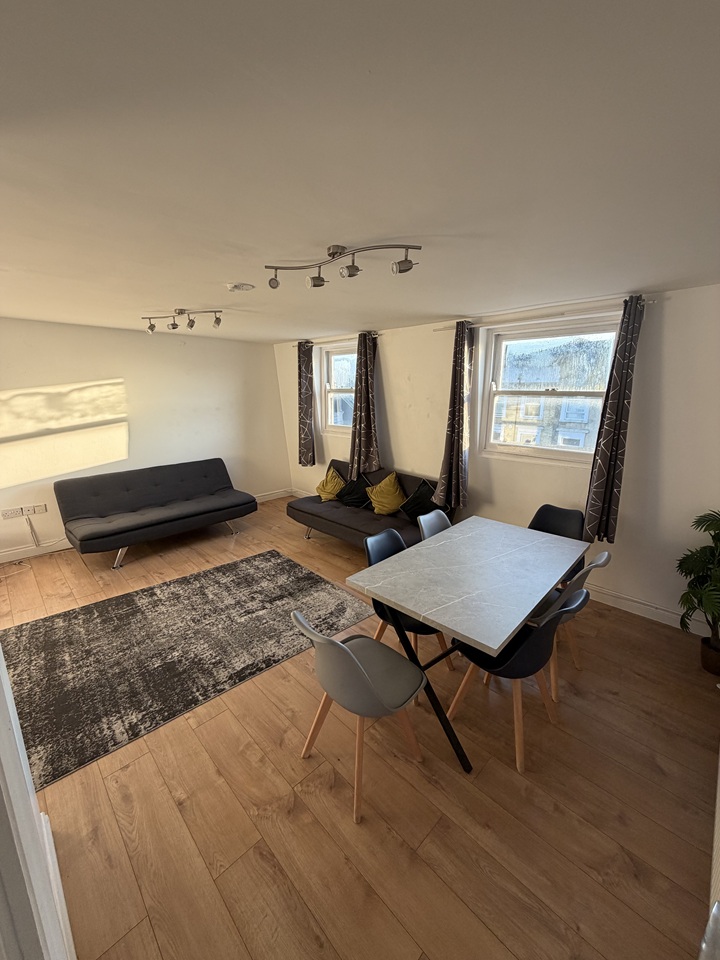 Additional image 9 of 2 Bed Flat, Breckock Road, N7, N7 0DD
