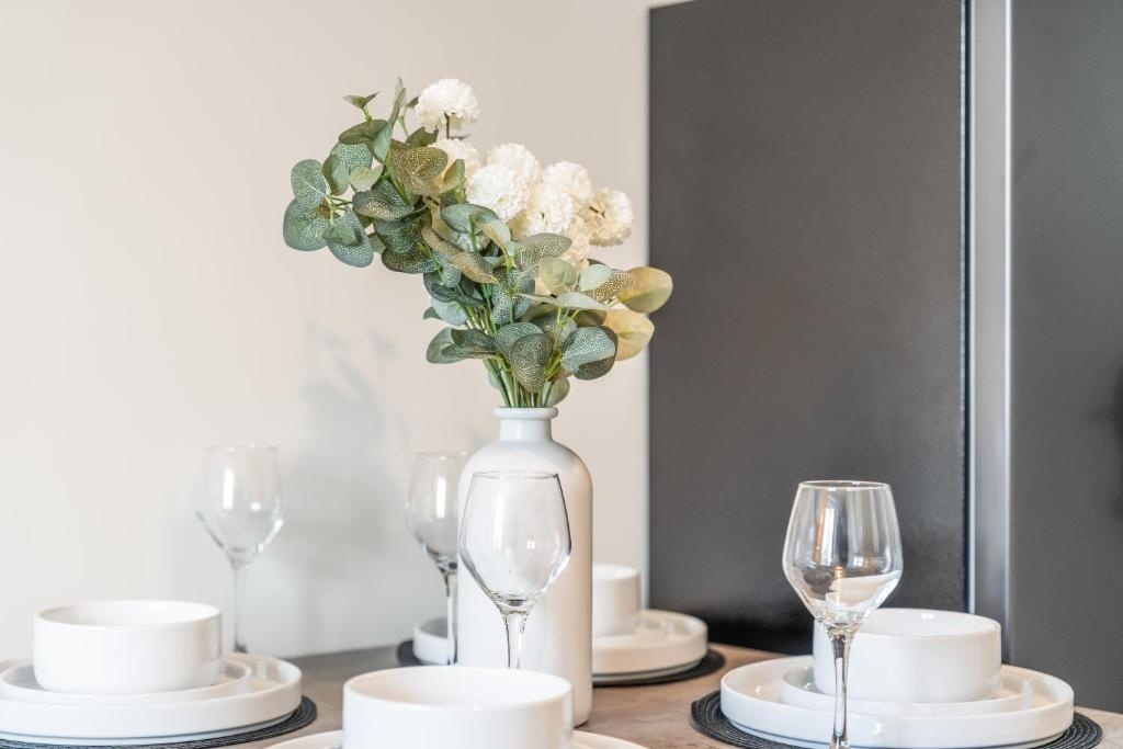 Additional image 7 of 3 Bed Flat, Clifton St, CF24, N1 7GU