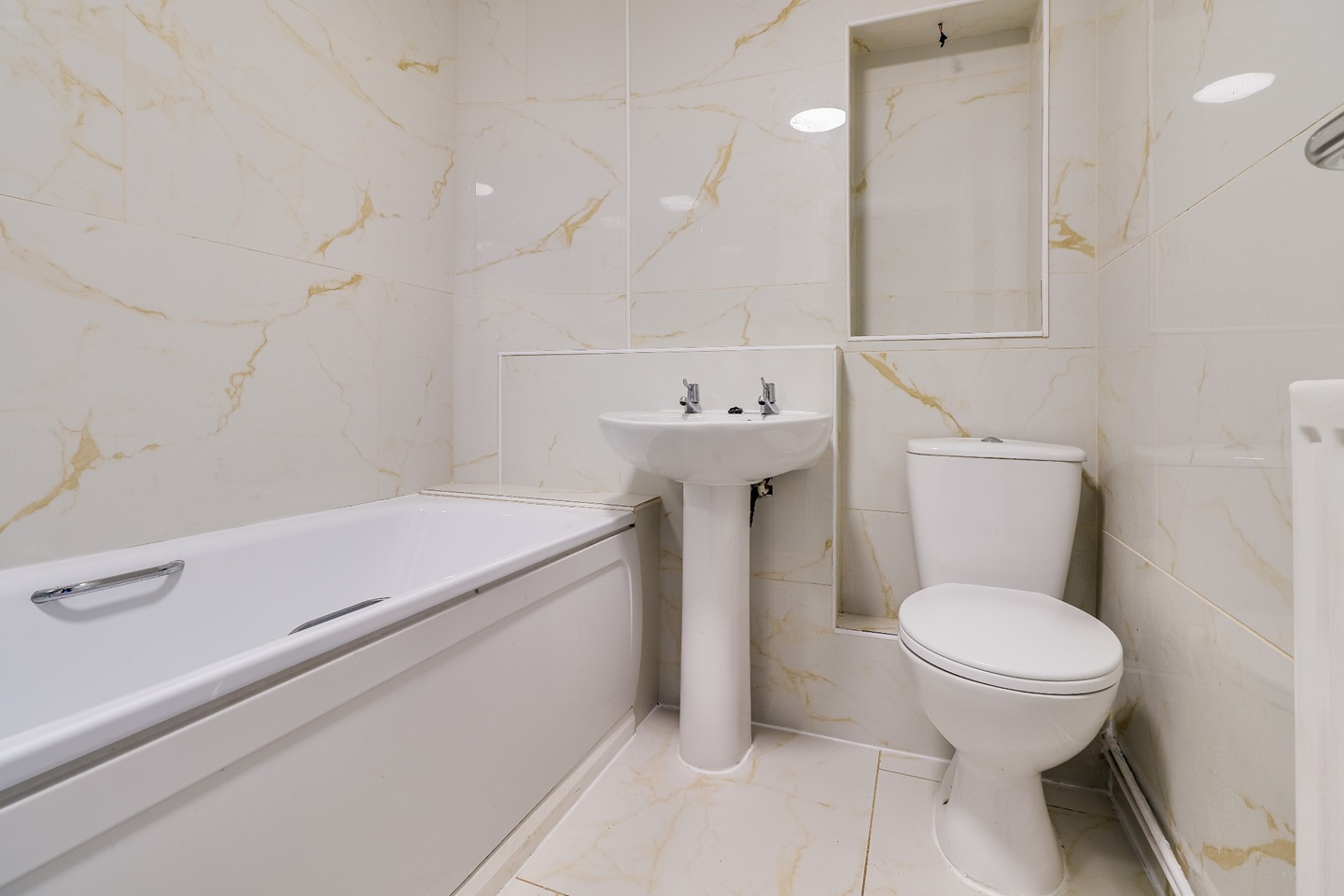 Additional image 5 of 2 Bed Flat, Grasmere Gardens, CB4, N1 7GU