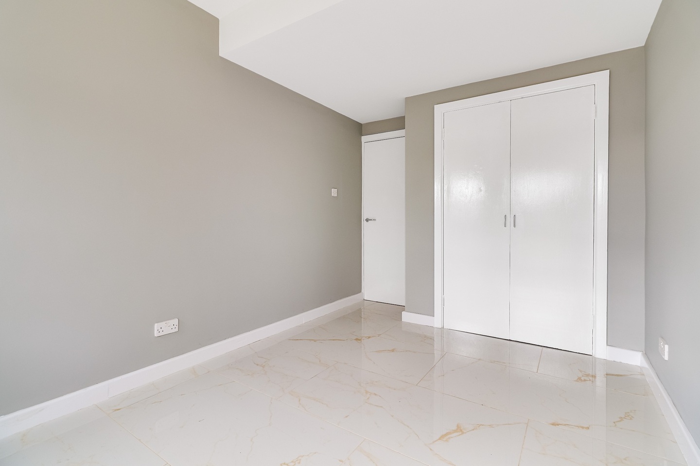 Additional image 4 of 2 Bed Flat, Grasmere Gardens, CB4, N1 7GU