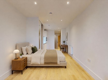 Studio Flat, London, SW20