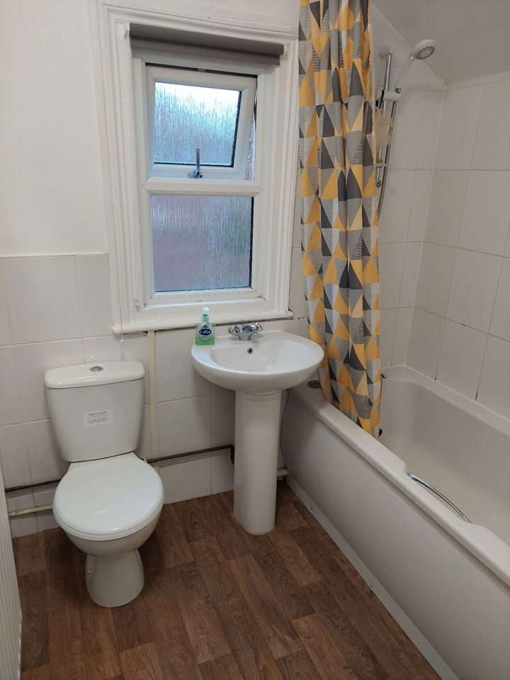 Additional image 4 of Room in a Shared House, Radford Boulevard, NG7, N1 7GU