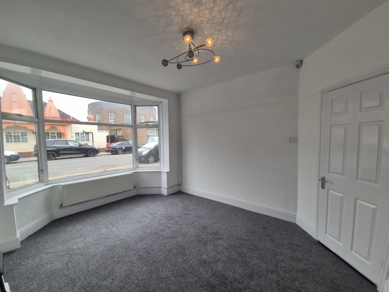 Additional image 2 of 5 Bed Semi-Detached House, St Barnabas Road, LE5, N1 7GU