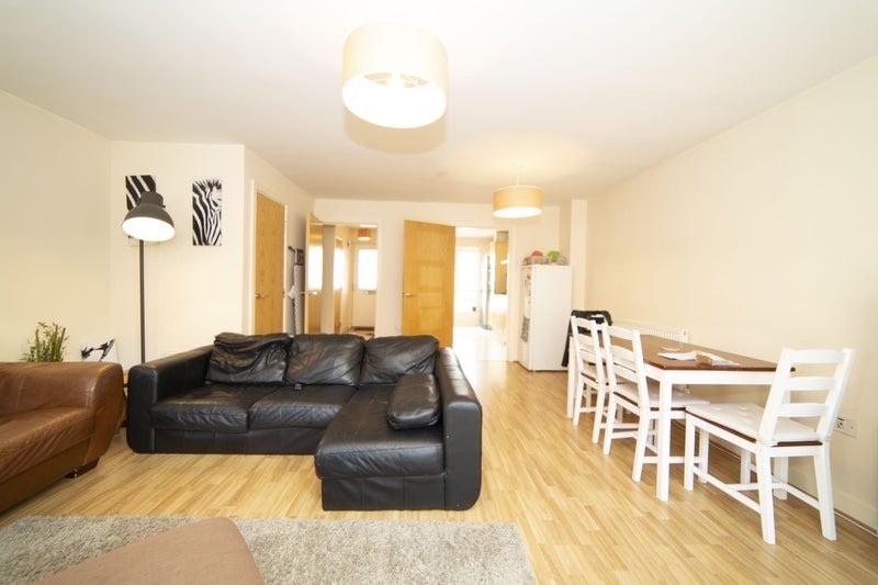 Additional image 5 of Room in a Shared House, Bartholomews Square, BS7, N1 7GU