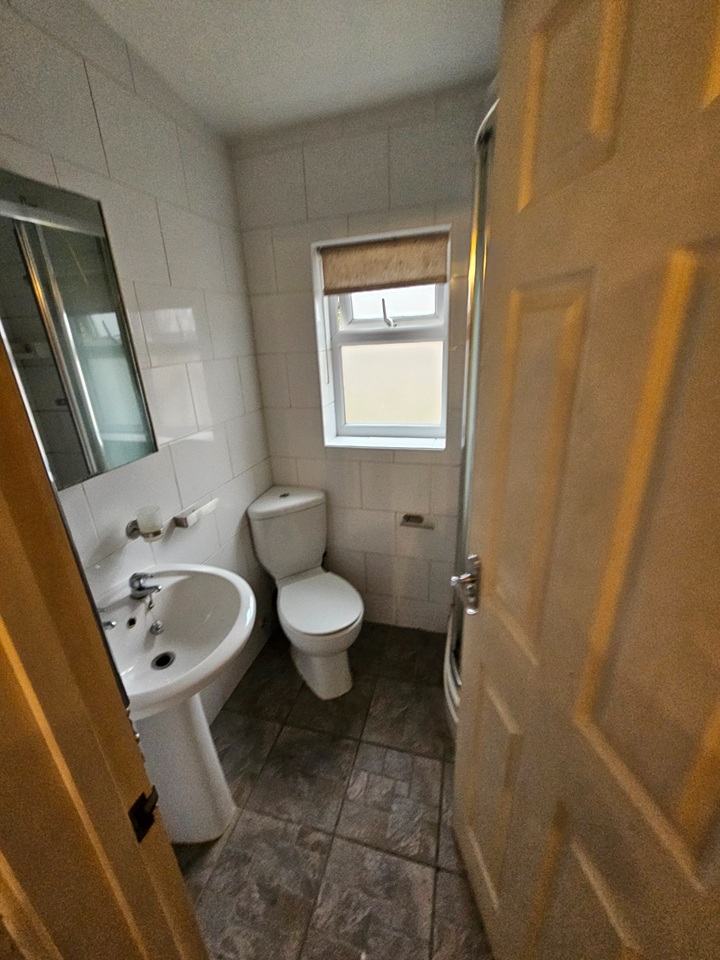 Additional image 7 of 1 Bed Flat, Elm Park Road, RG30, N1 7GU