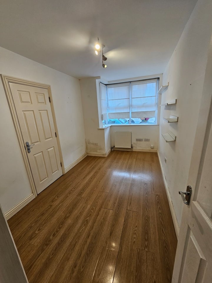 Additional image 6 of 1 Bed Flat, Elm Park Road, RG30, N1 7GU