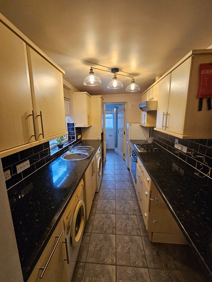 Additional image 3 of 1 Bed Flat, Elm Park Road, RG30, N1 7GU