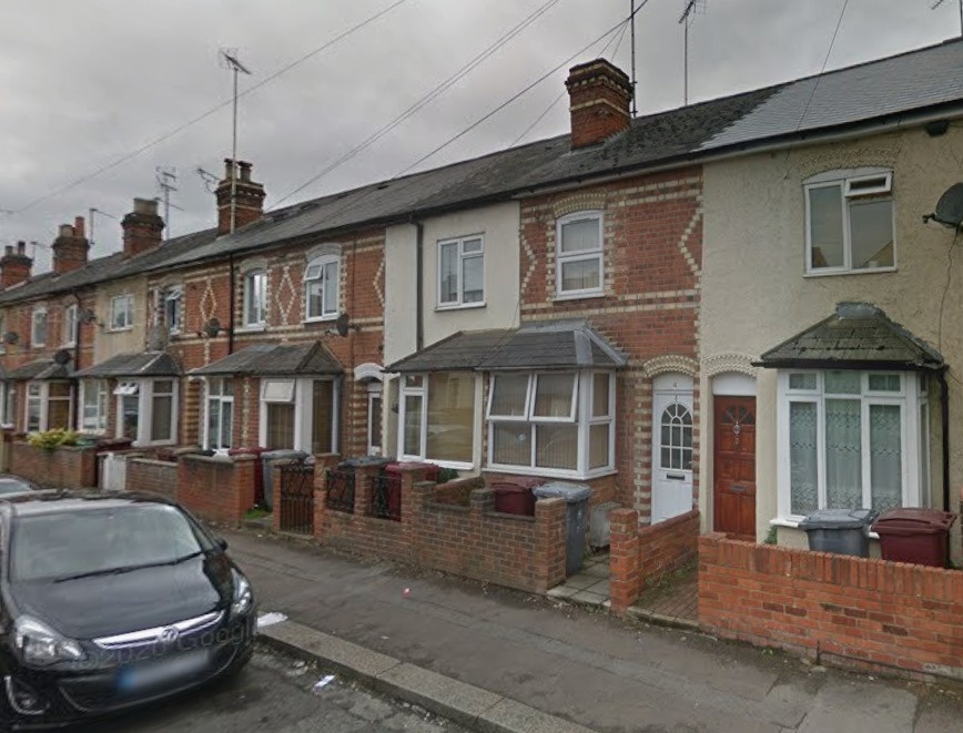 1 Bed Flat, Elm Park Road, RG30, N1 7GU