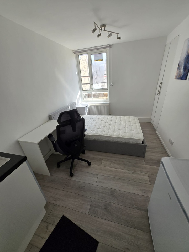 Additional image 2 of Studio Flat, Bruckner Street, W10, N1 7GU
