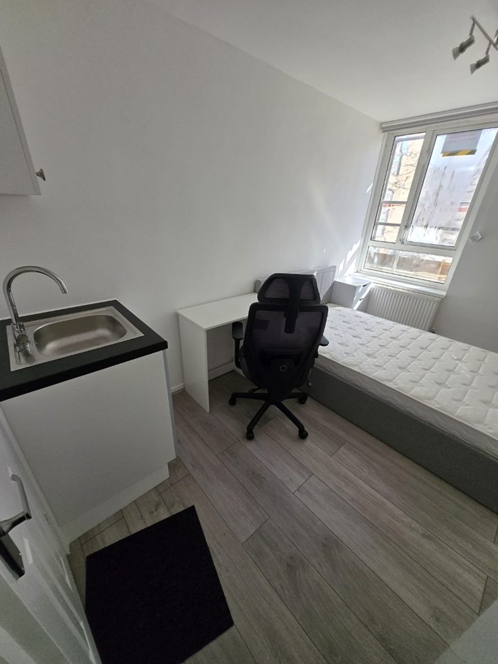 Additional image 5 of Studio Flat, Bruckner Street, W10, N1 7GU