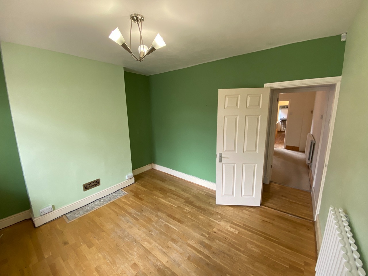 3 Bed Terraced House, Wilford Crescent East, NG2, N1 7GU