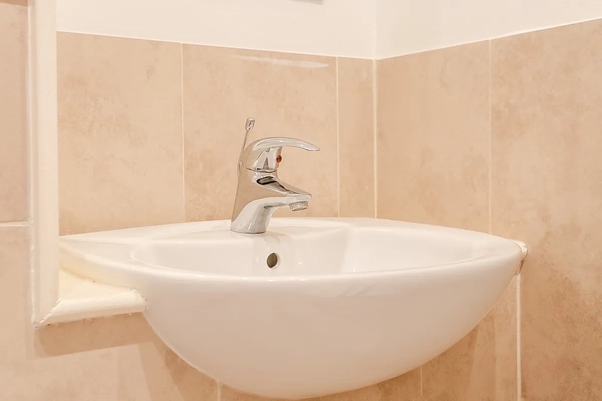 Additional image 5 of 2 Bed Flat, Davidson's Mains, EH4, N1 7GU