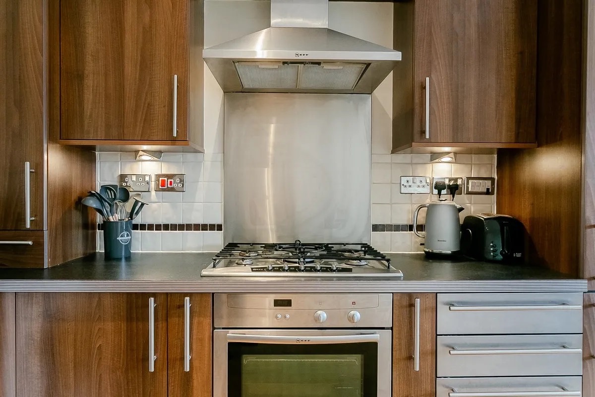 Additional image 11 of 2 Bed Flat, Davidson's Mains, EH4, N1 7GU