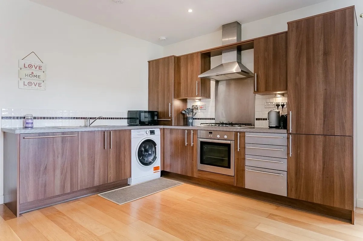 Additional image 12 of 2 Bed Flat, Davidson's Mains, EH4, N1 7GU