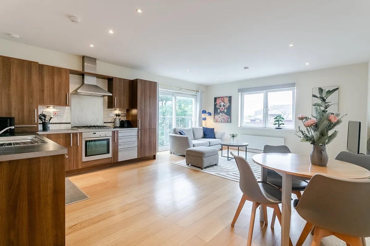 Additional image 17 of 2 Bed Flat, Davidson's Mains, EH4, N1 7GU