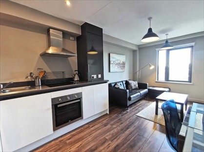 1 Bed Flat, The Drapery, B12