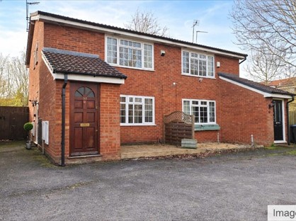 1 Bed Flat, Raddlebarn Farm Drive, B29