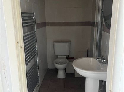 1 Bed Flat, Garnock St, KA24
