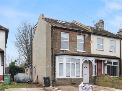 Studio Flat, Hedge Place Road, DA9