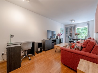 1 Bed Flat, Ashmore House, W14