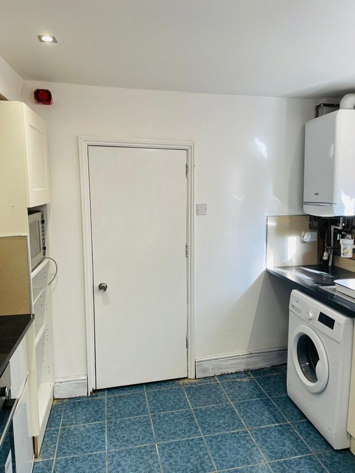 Additional image 13 of Room in a Shared House, Riverside, CB5, N1 7GU