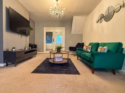 3 Bed Semi-Detached House, Middlemist Grove, B43
