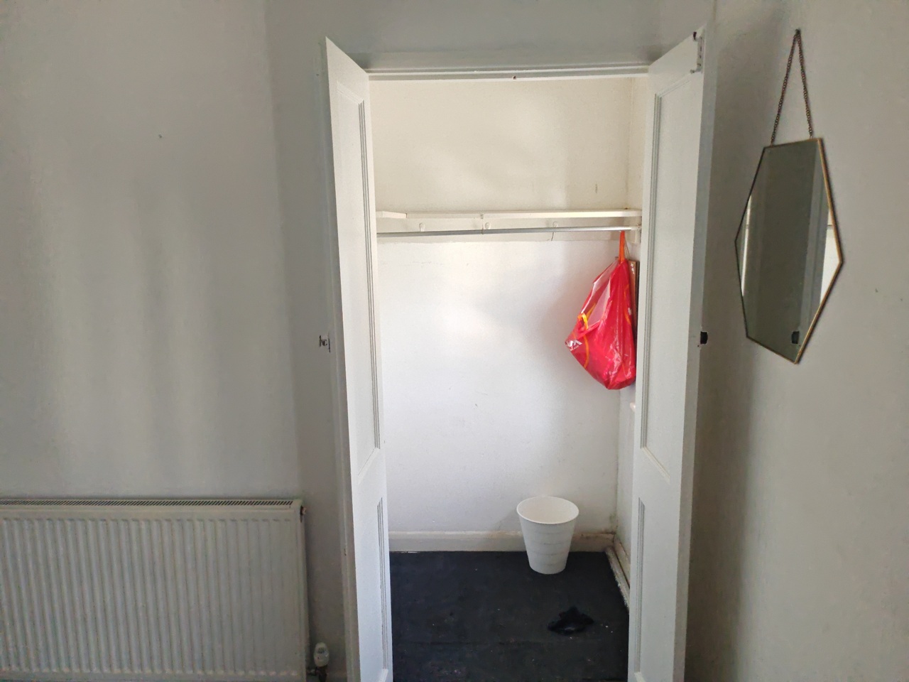 Room in a Shared House, Bateson Road, CB4, N1 7GU