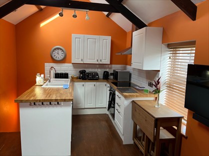 1 Bed Detached House, Queen St, TR19