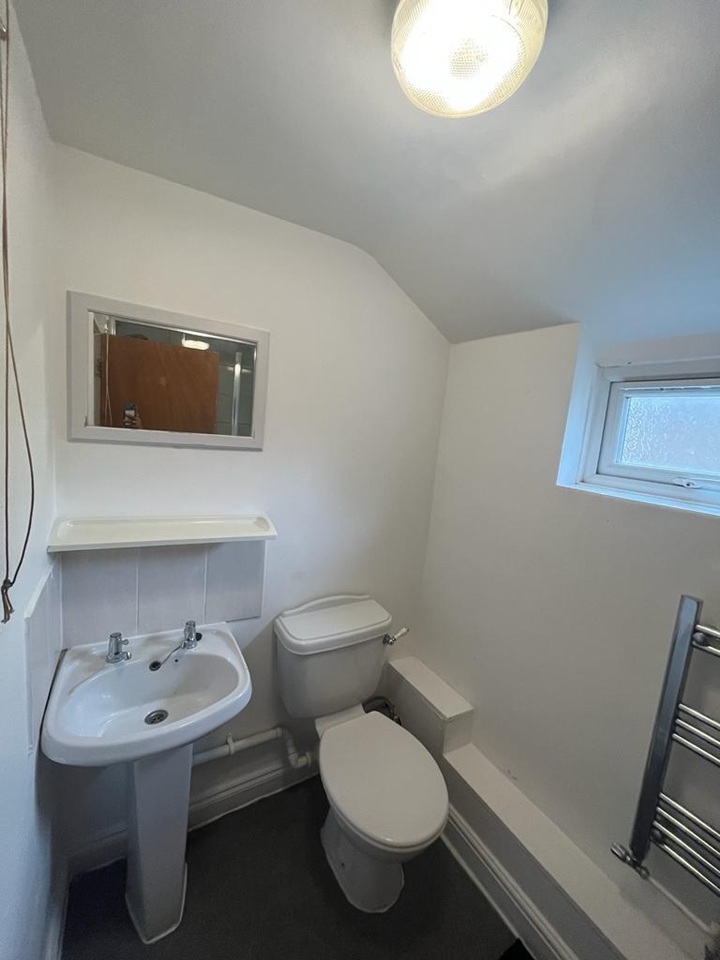 Additional image 5 of Room in a Shared House, Upper Gwydir Street, CB1, N1 7GU