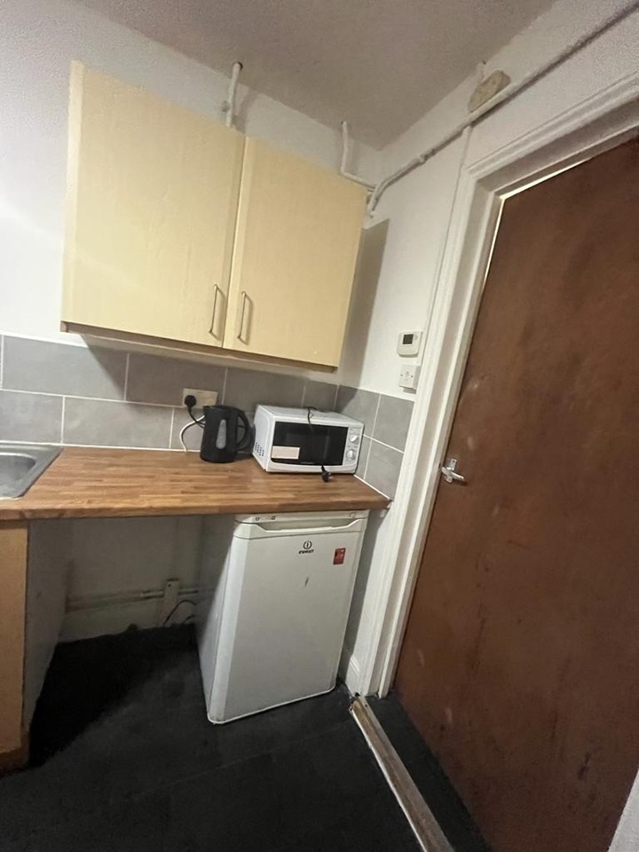 Additional image 10 of Room in a Shared House, Upper Gwydir Street, CB1, N1 7GU