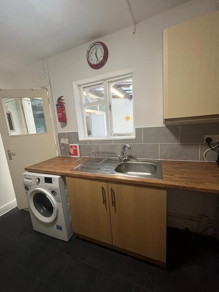 Additional image 15 of Room in a Shared House, Upper Gwydir Street, CB1, N1 7GU