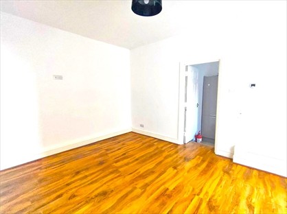 2 Bed Flat, High Street, CB8