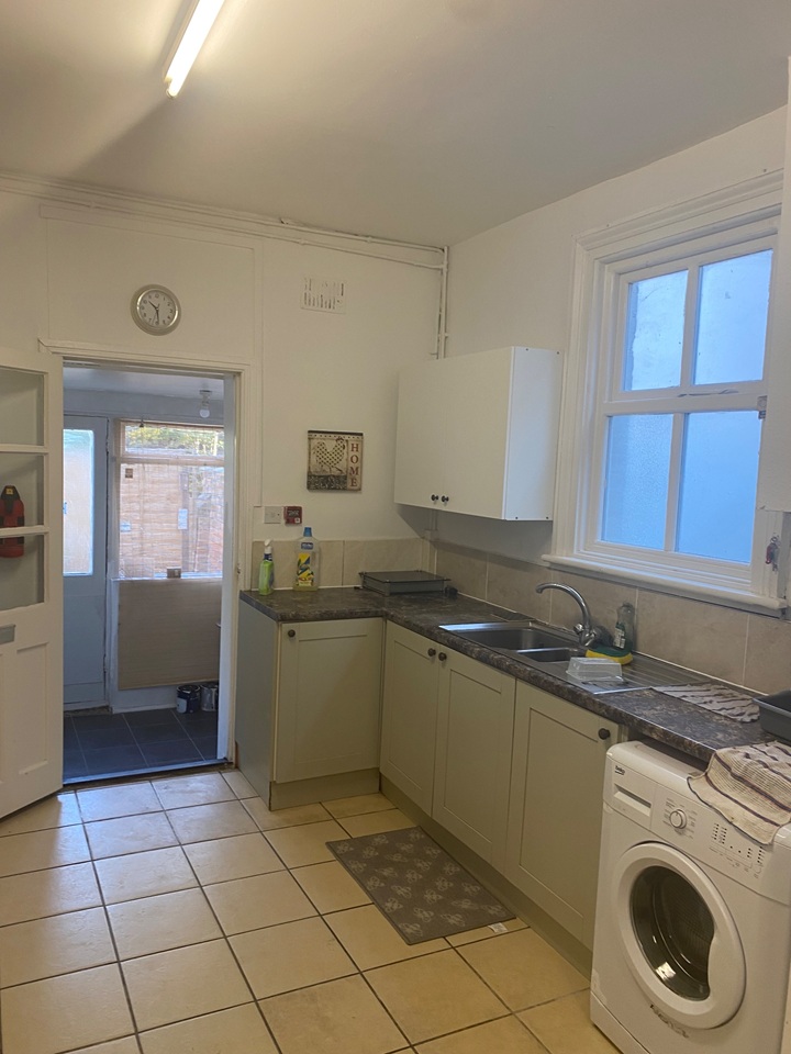 Additional image 15 of 7 Bed Terraced House, Wilson St, DE1, N1 7GU