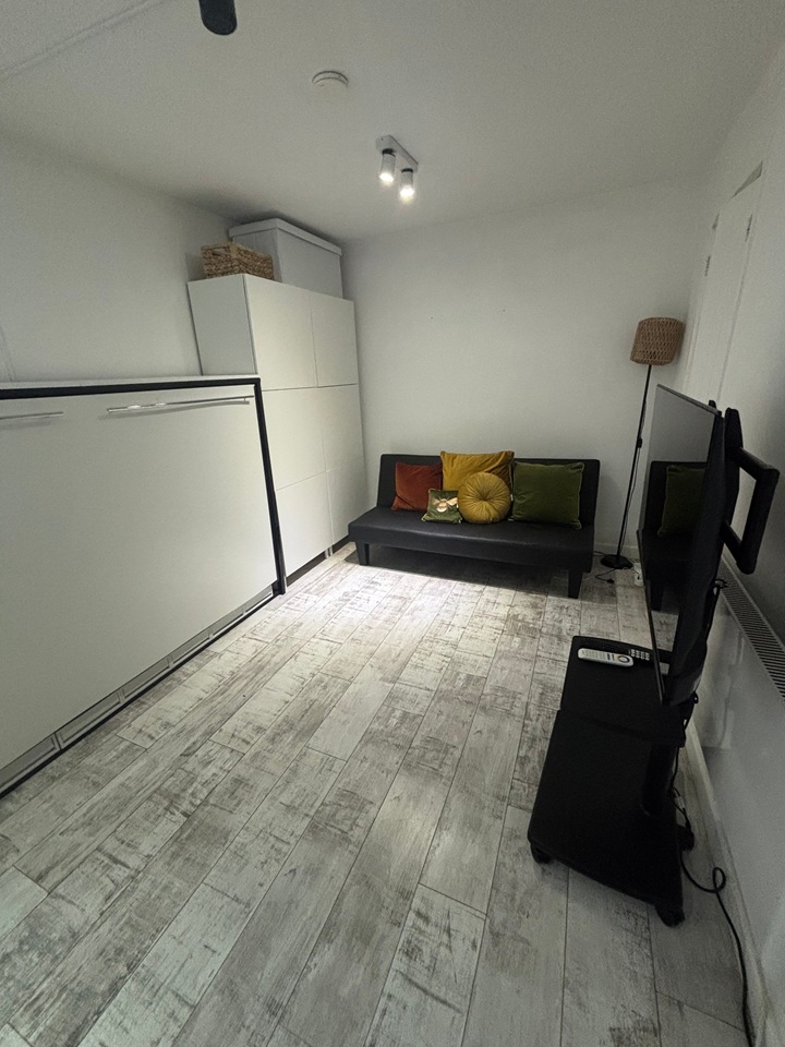 Additional image 9 of Studio Flat, Brackyn Road, CB1, N1 7GU