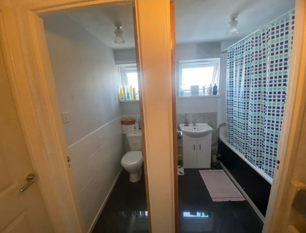Room in a Shared House, Servia Drive, LS7 photo 3