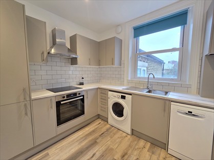 2 Bed Flat, Larcom St, SE17