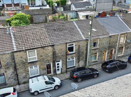 3 Bed Terraced House, Union St, CF43