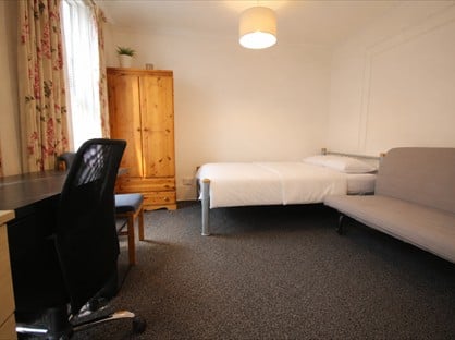 Room in a Shared Flat, Camden Road, NW1