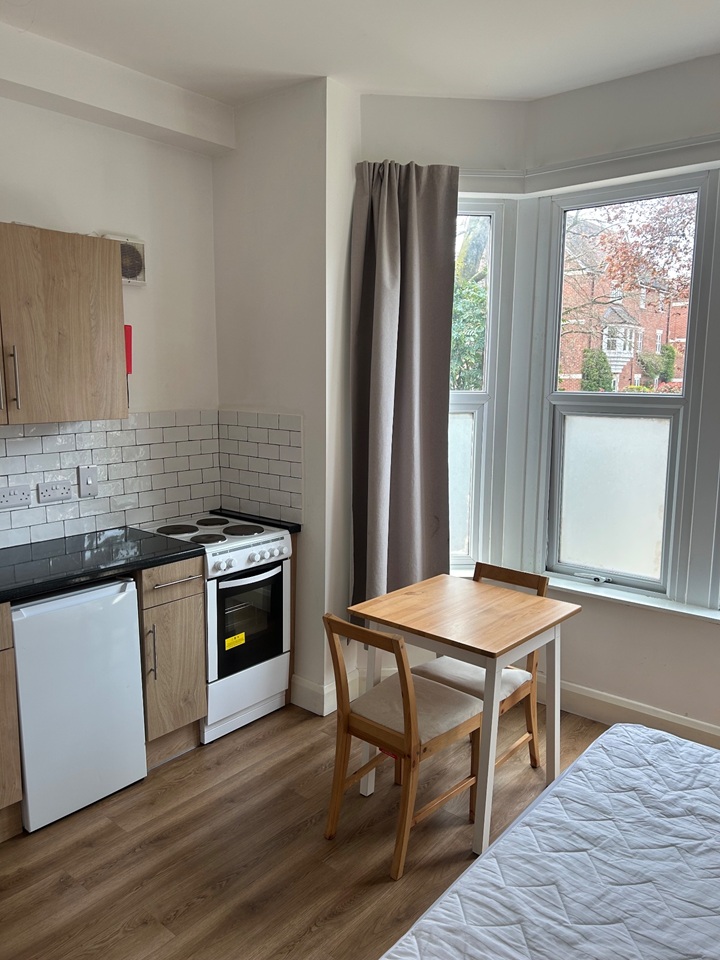 Additional image 4 of Studio Flat, Woodstock Road, OX2, N1 7GU