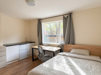 Room in a Shared House, Meadowside, SE9