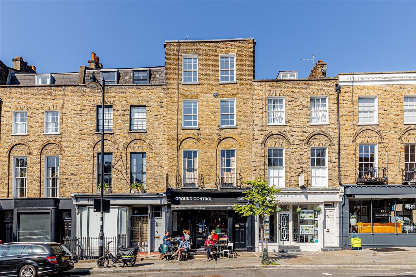 1 Bed Flat, Amwell St, EC1R photo 4